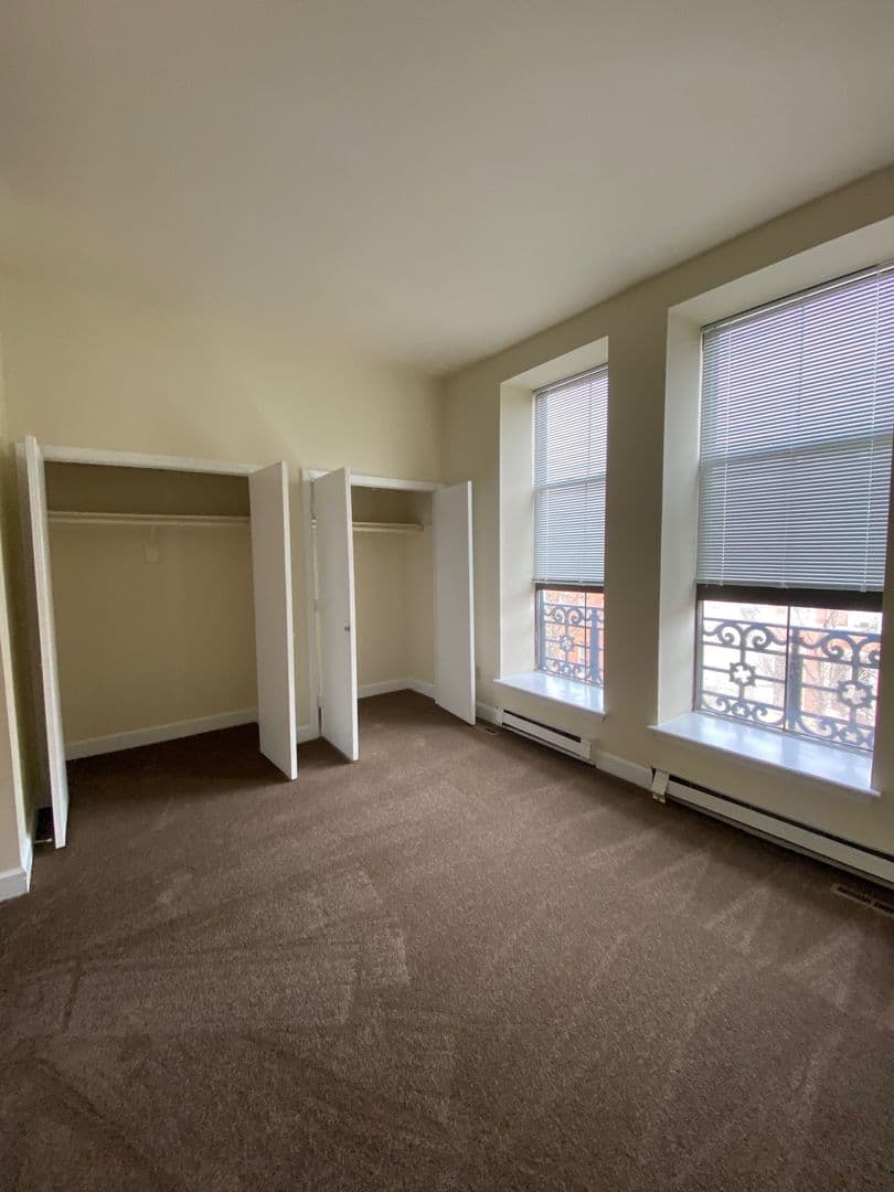 Baltimore Apartment: 1518 Park Avenue