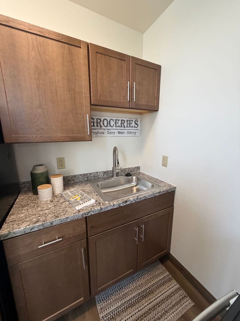 Baltimore Apartment: 716 Washington Place