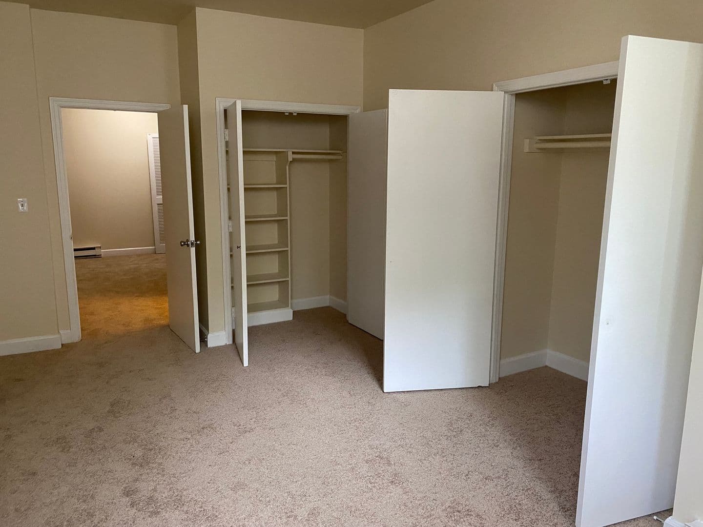 Baltimore Apartment: 1518 Park Avenue
