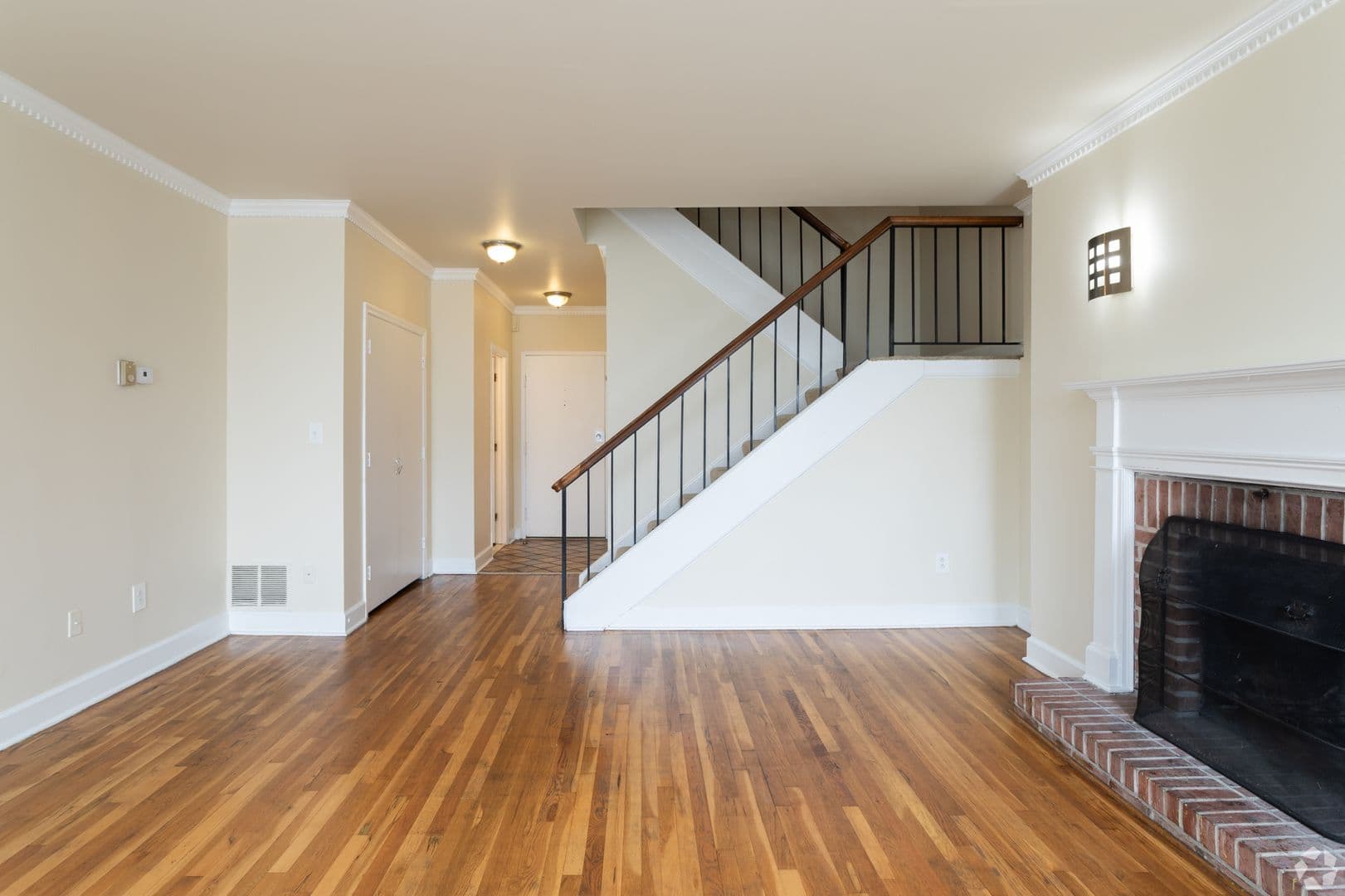 Baltimore Apartment: 1518 Park Avenue