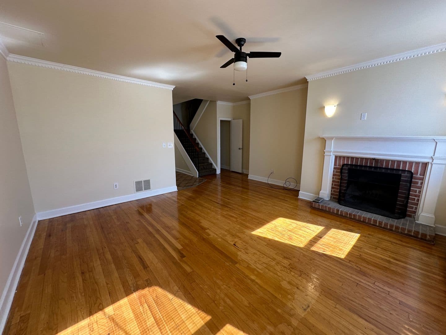 Baltimore Apartment: 1518 Park Avenue