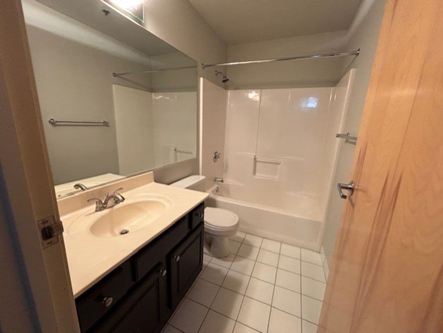 Cleveland Apartment: 1300 West Ninth Street