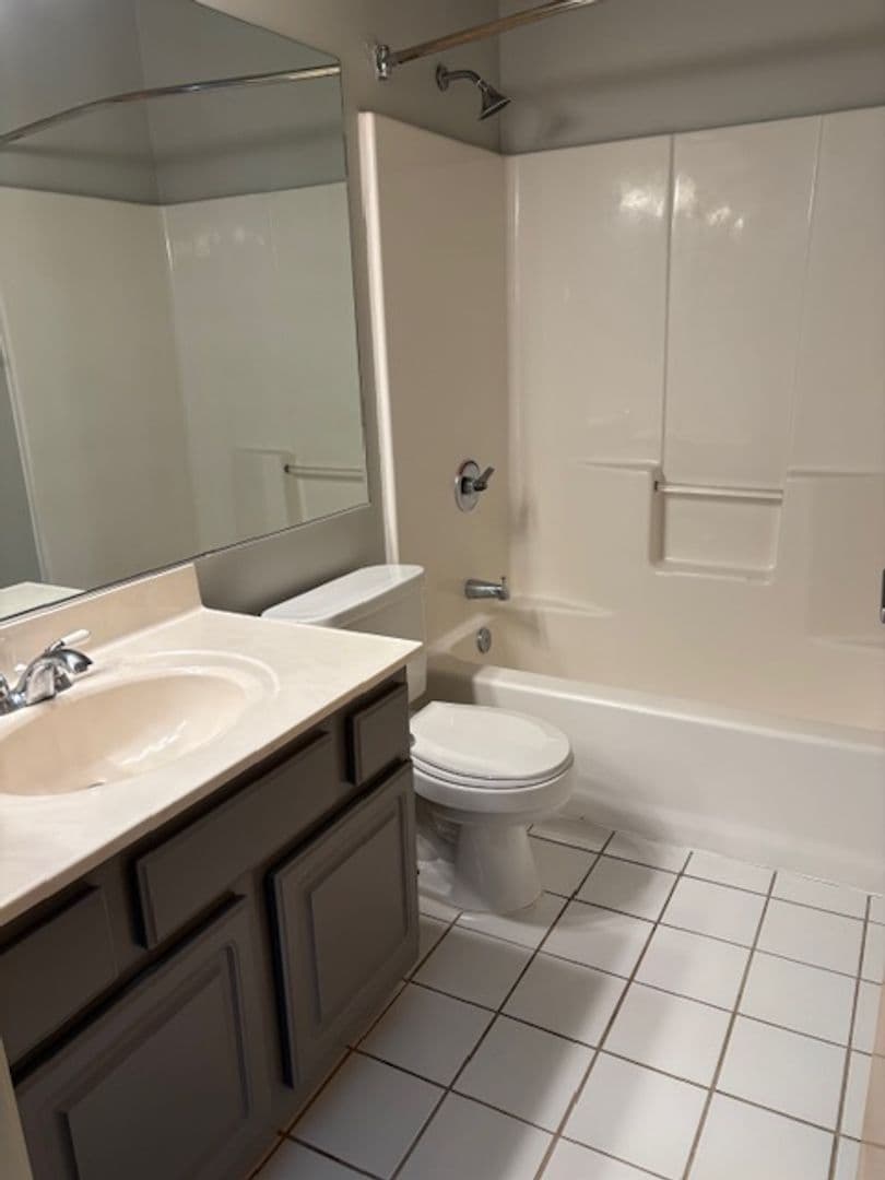 Cleveland Apartment: 1300 West Ninth Street
