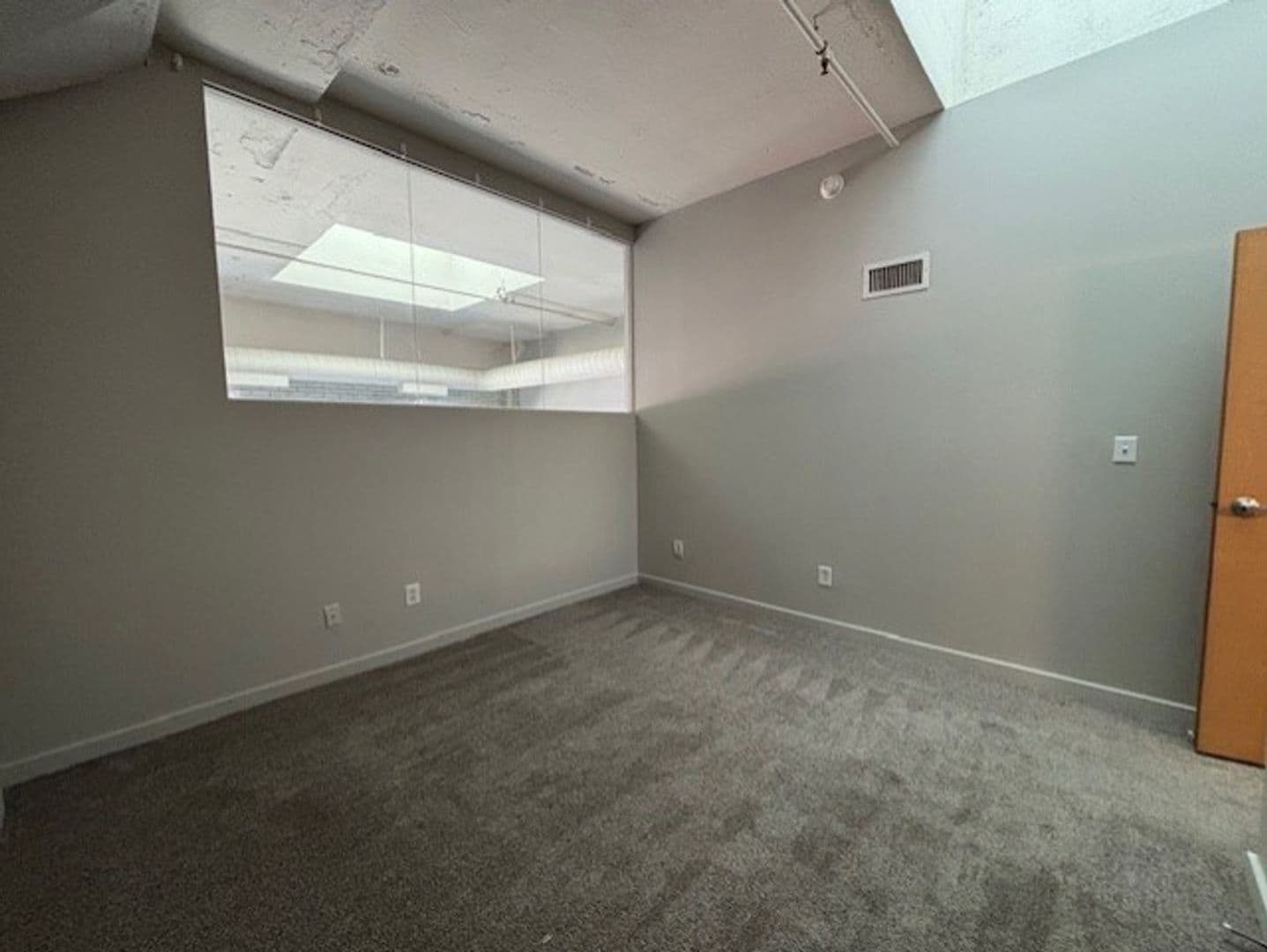 Cleveland Apartment: 1300 West Ninth Street