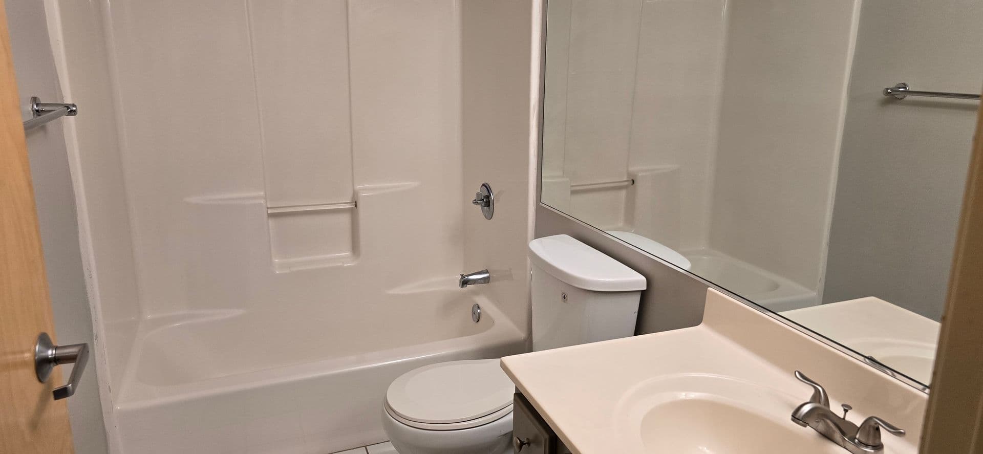Cleveland Apartment: 1300 West Ninth Street