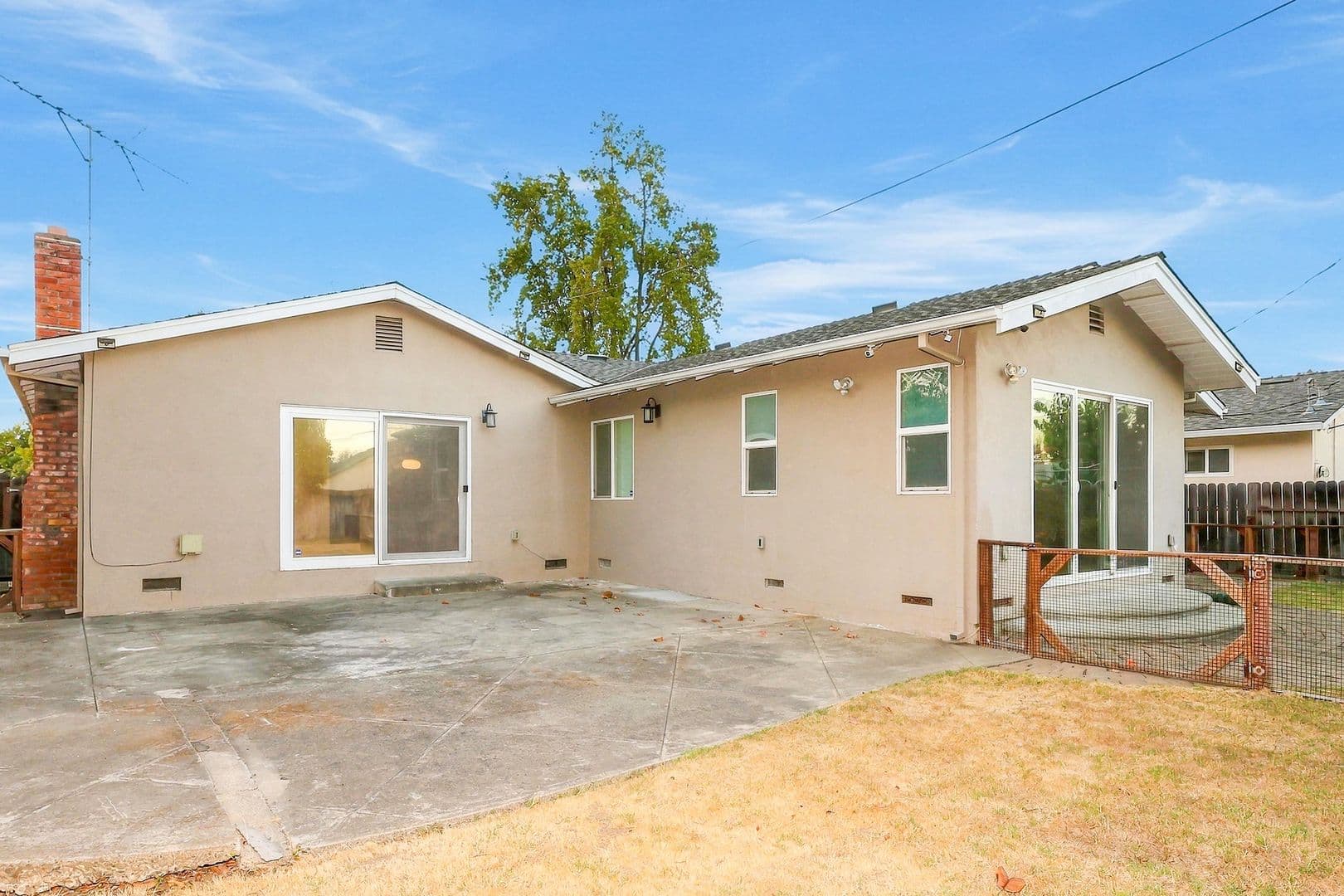 San Jose House: 984 Orchid Way