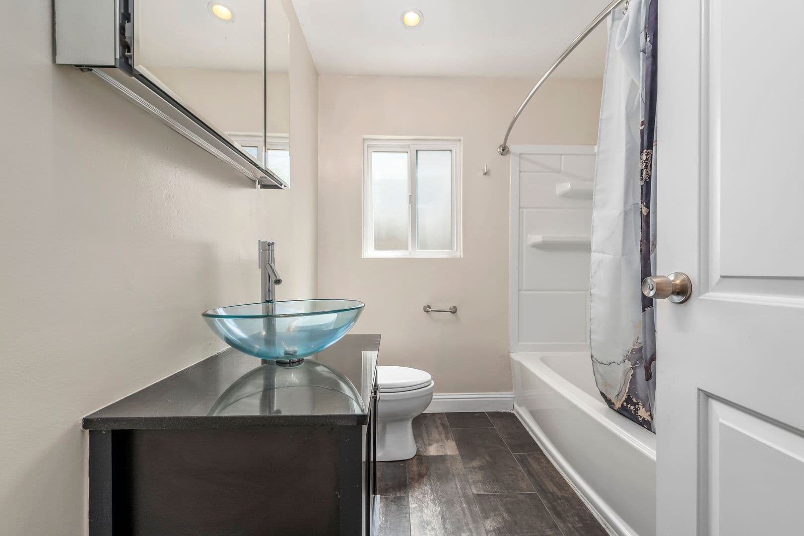 San Jose House: 560 W Virginia Street