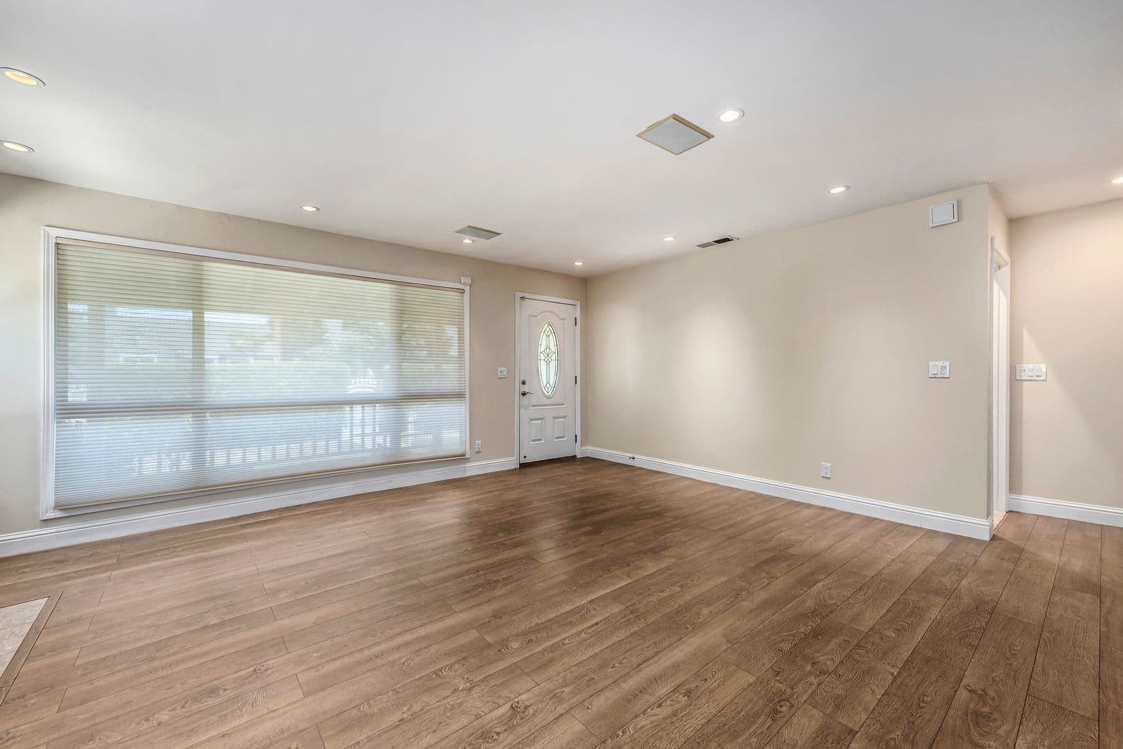 San Jose House: 560 W Virginia Street