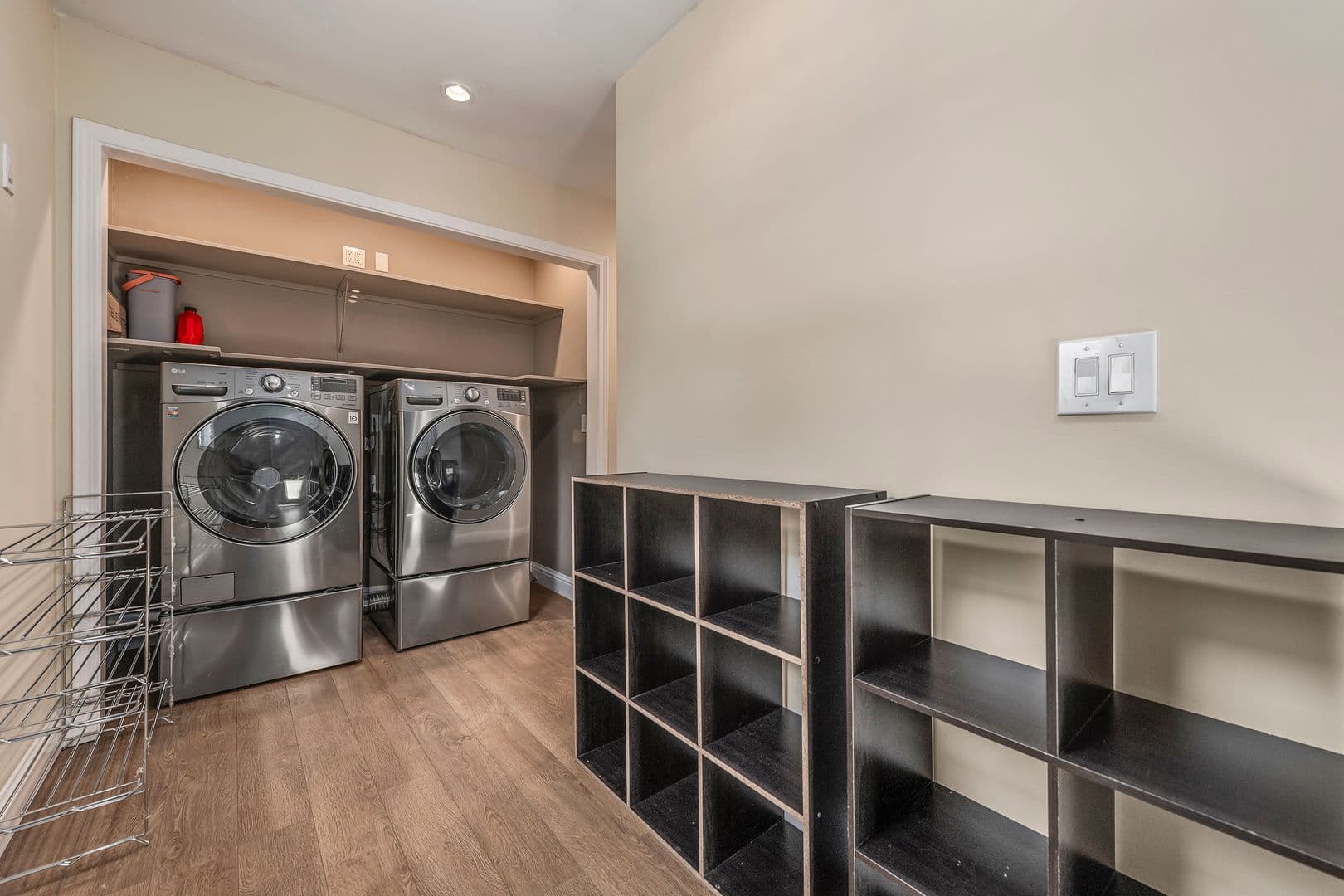 San Jose House: 560 W Virginia Street