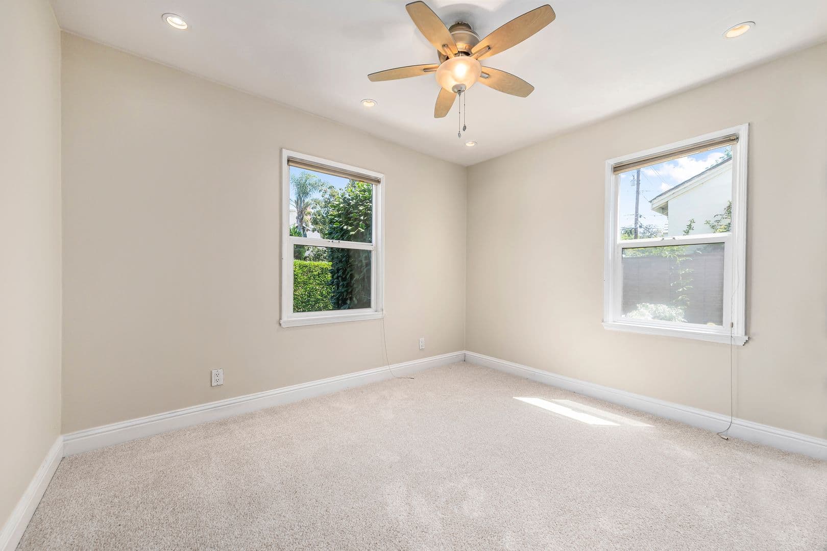 San Jose House: 560 W Virginia Street