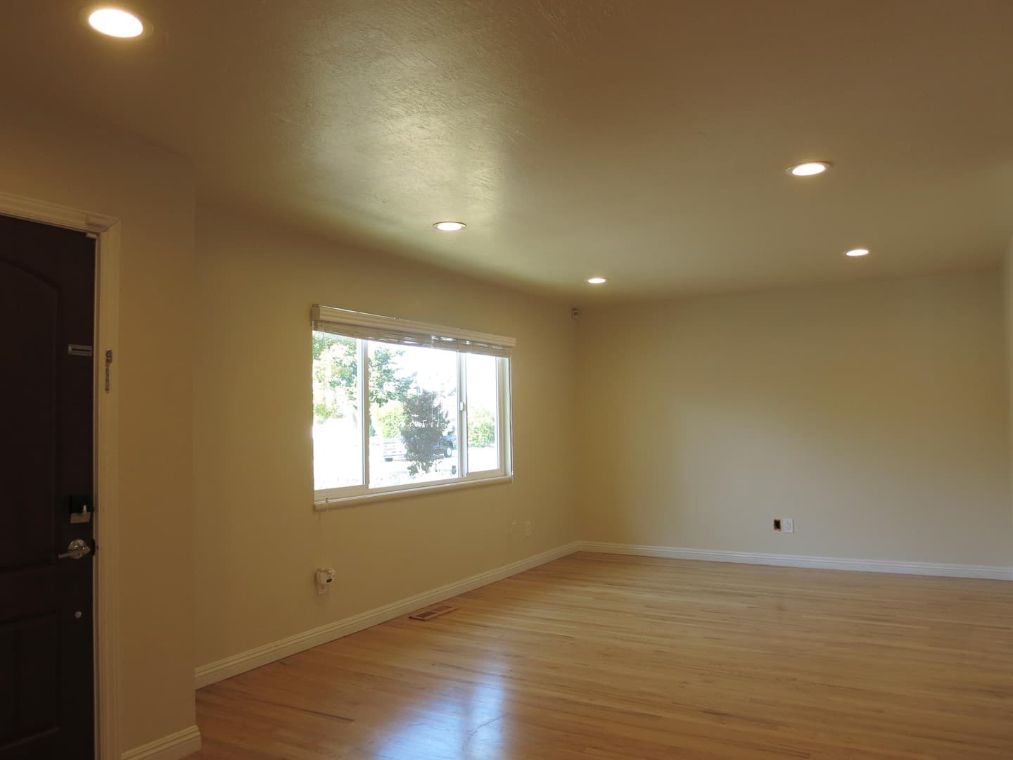 San Jose House: 984 Orchid Way