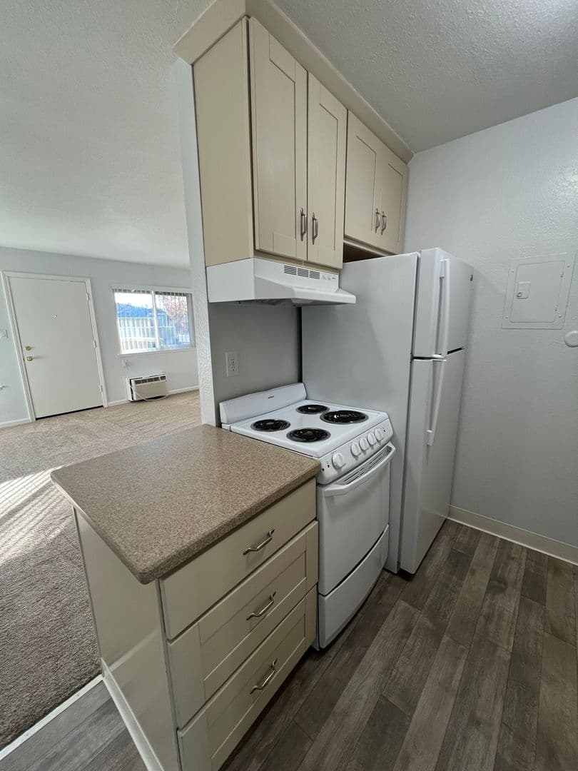 Sunnyvale Apartment: 777 S Mathilda Avenue