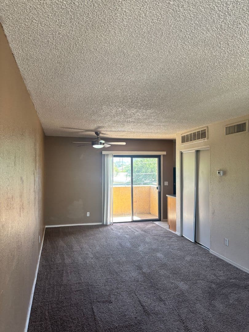 Tucson Apartment: 2818 N Tucson Blvd #201