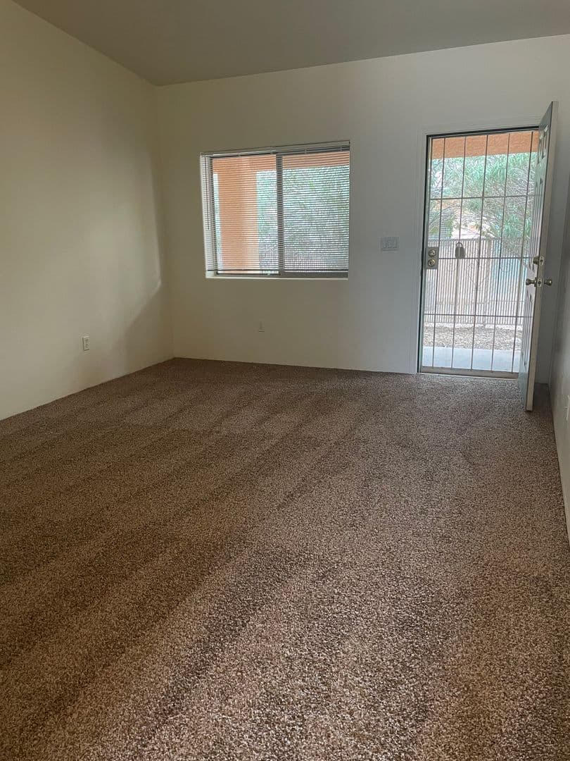 Tucson Apartment: 3669 S Camino Seco #1