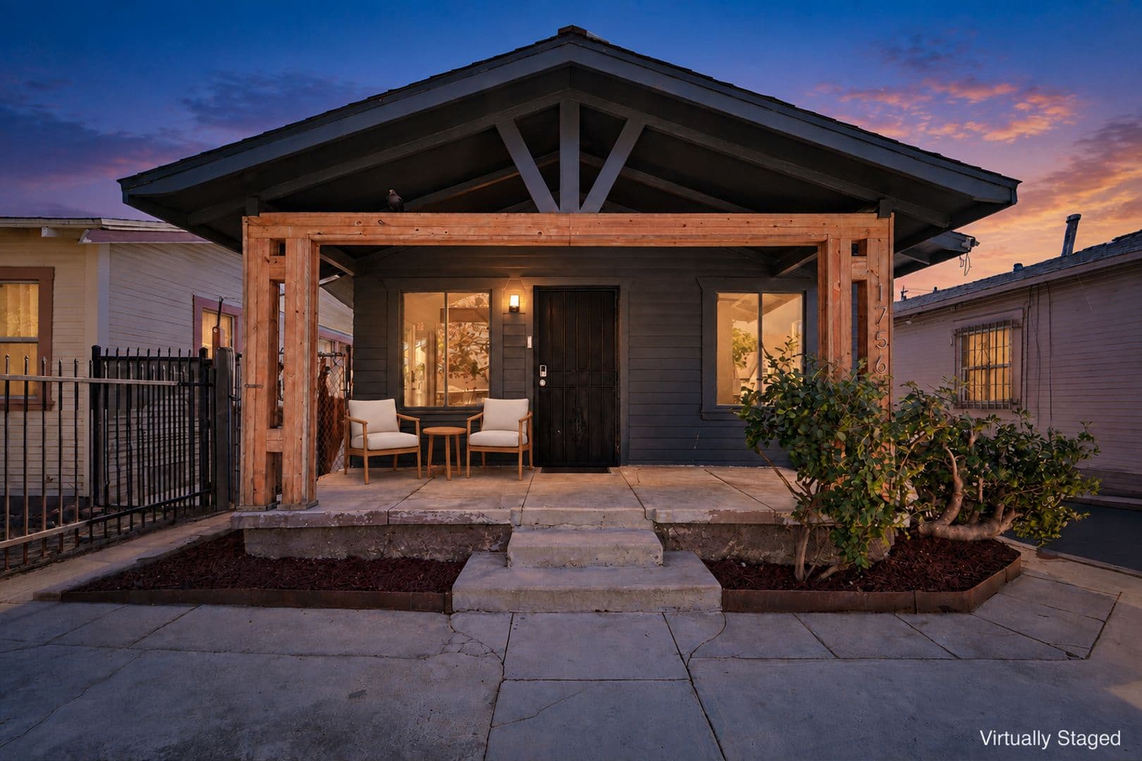 Los Angeles Apartment: 1756 W 37th Dr