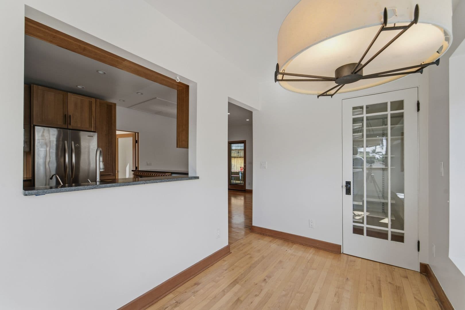 Los Angeles House: 2229 Echo Park Ave