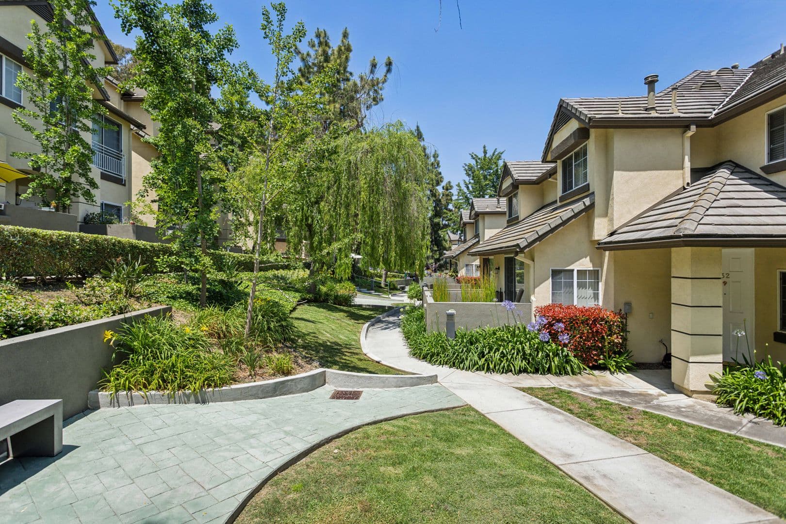 Los Angeles House: 4600 Don Lorenzo Dr