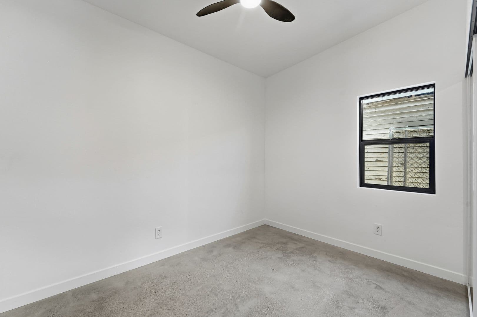 Los Angeles Apartment: 1756 W 37th Dr