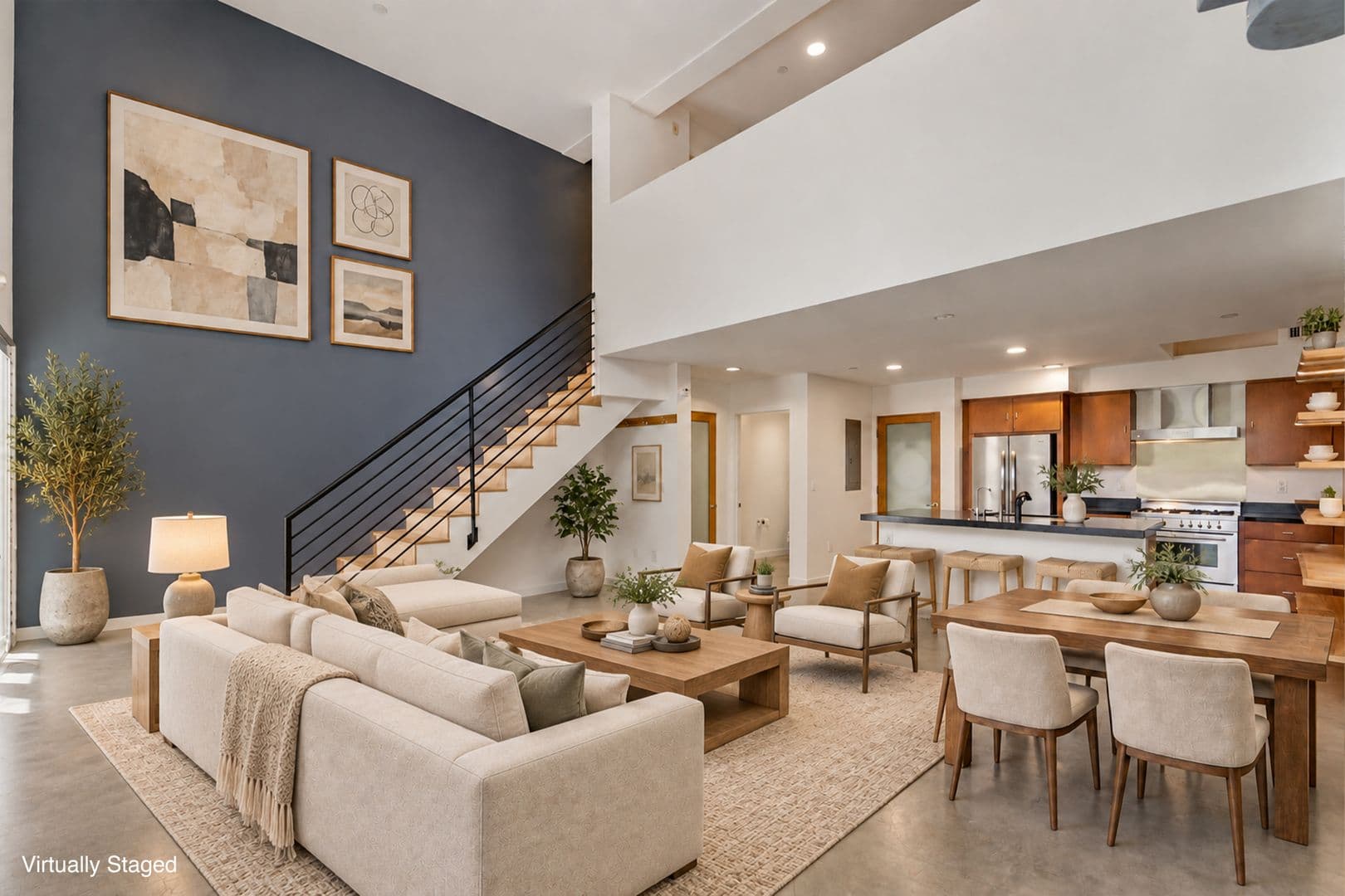 Los Angeles House: 1120 N El Centro Ave
