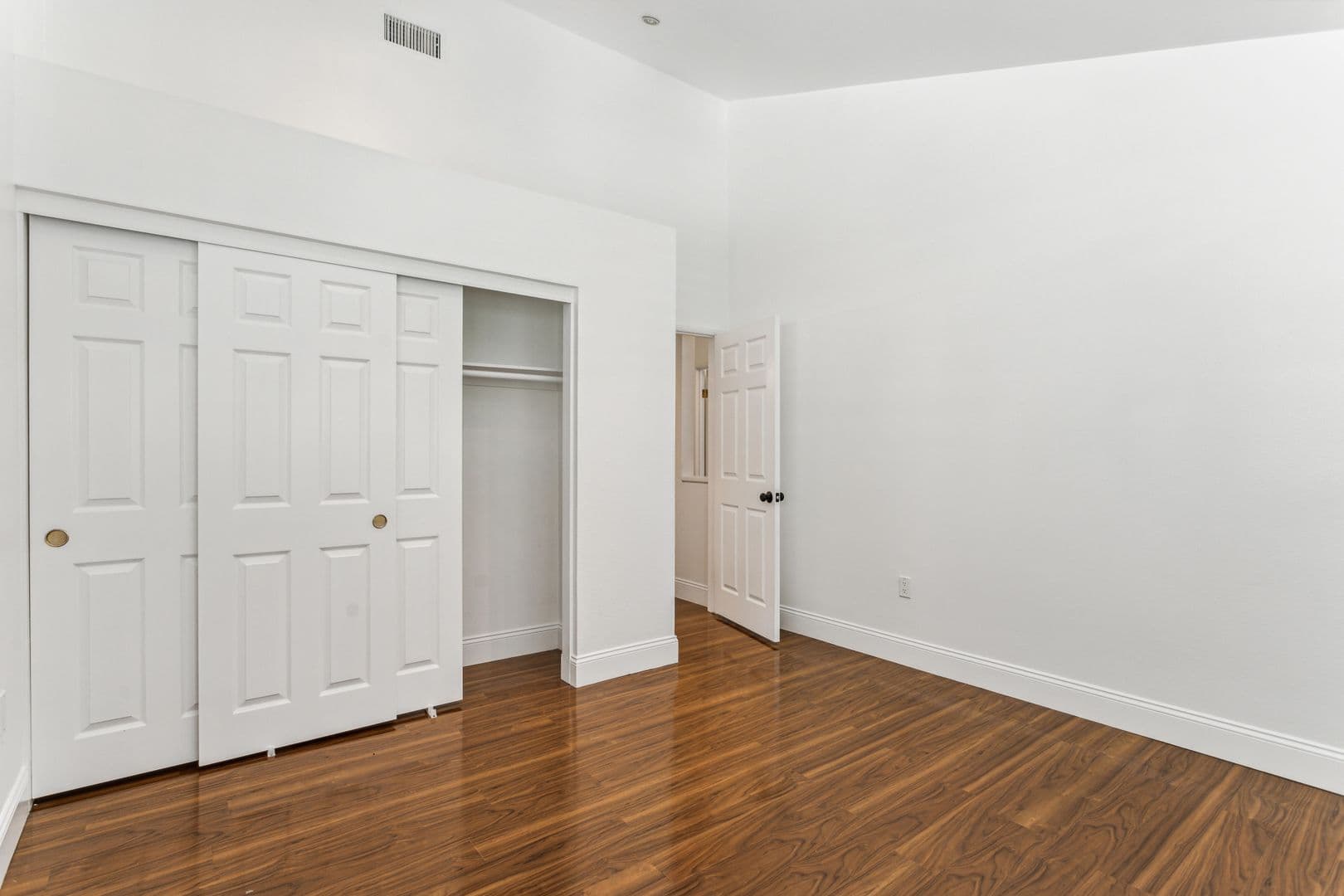Los Angeles House: 4600 Don Lorenzo Dr