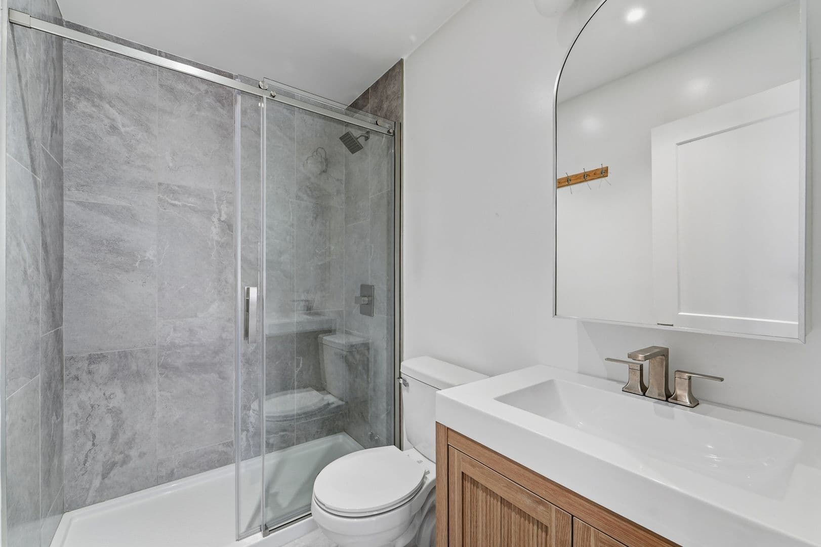 Los Angeles Apartment: 1756 W 37th Dr