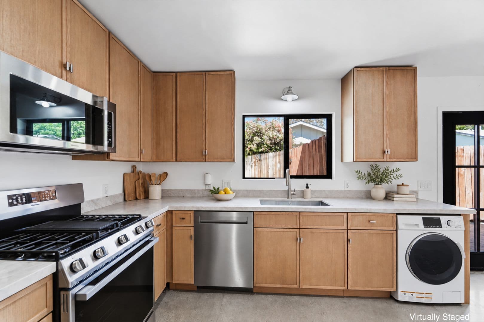 Los Angeles Apartment: 1756 W 37th Dr