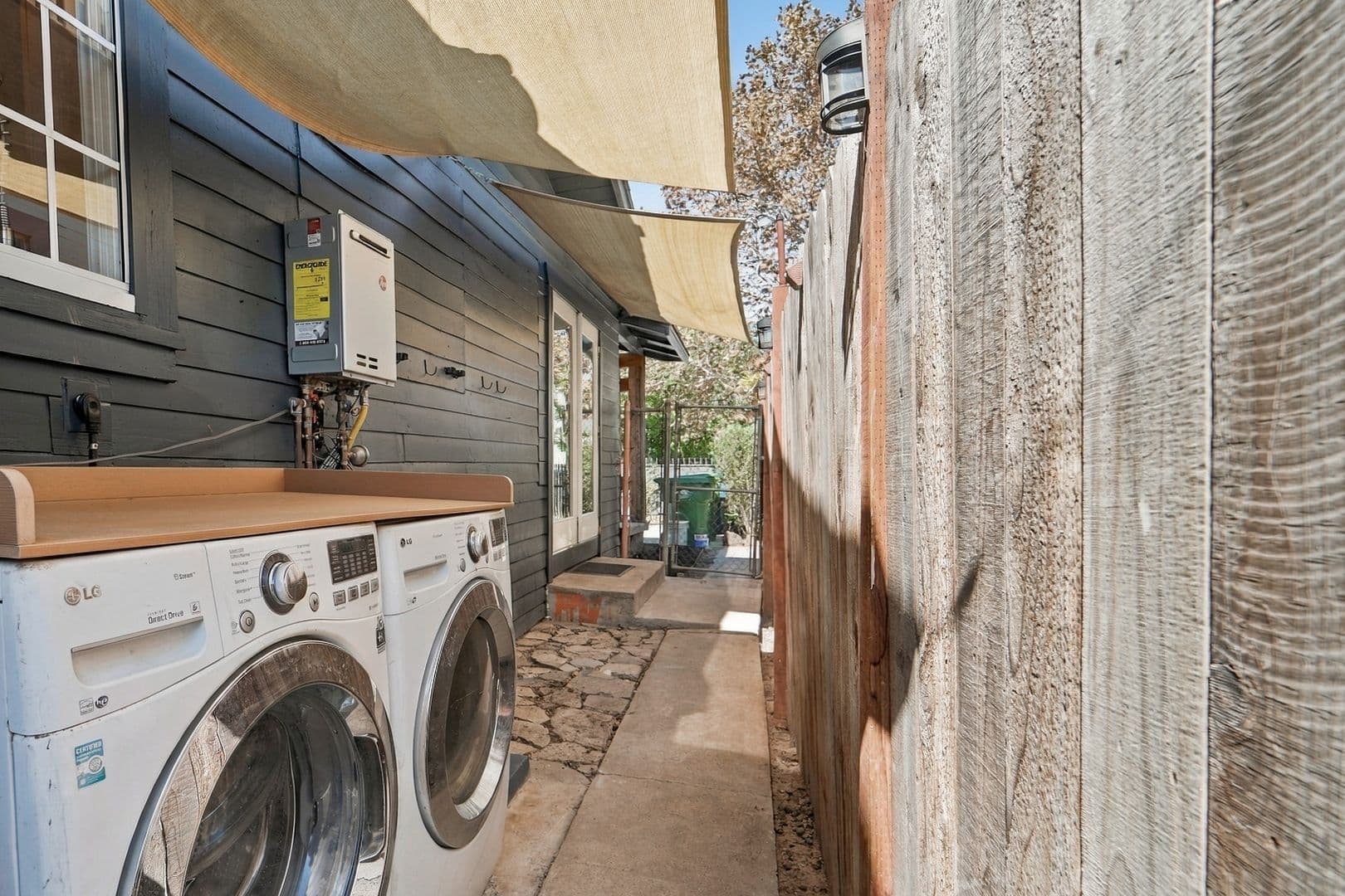 Los Angeles Apartment: 1756 W 37th Dr