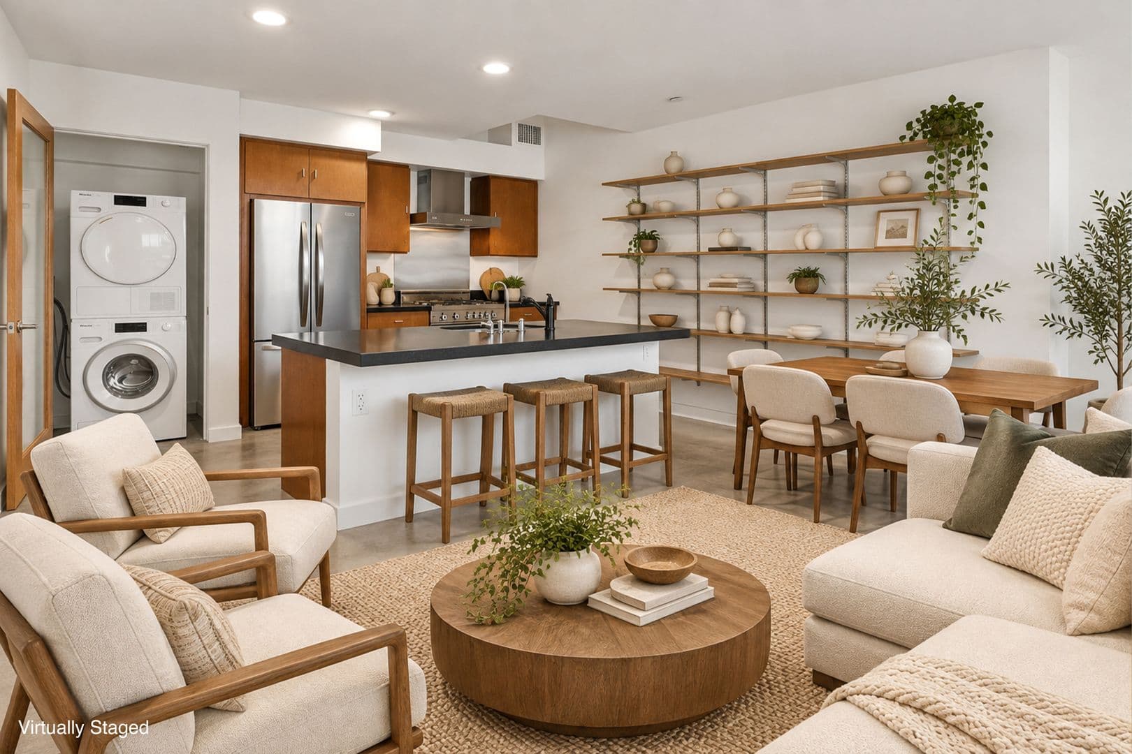 Los Angeles House: 1120 N El Centro Ave