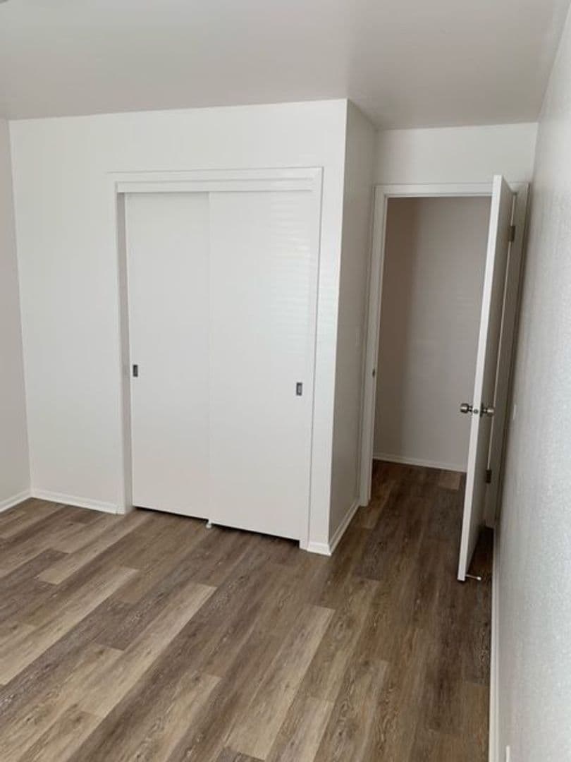 Racine Apartment: 2400 Northwestern Ave