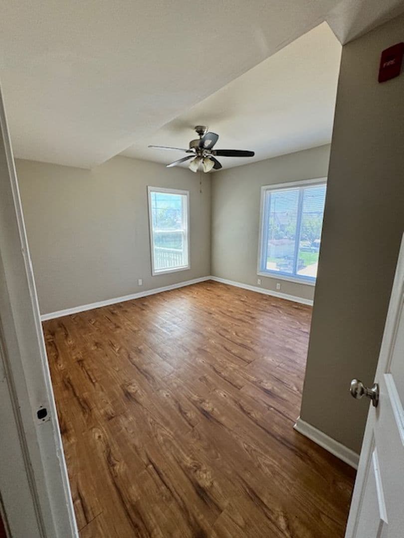 Kenosha Apartment: 1927 60th St.