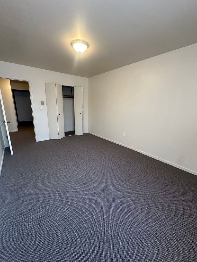 Racine Apartment: 5021 Byrd Ave.