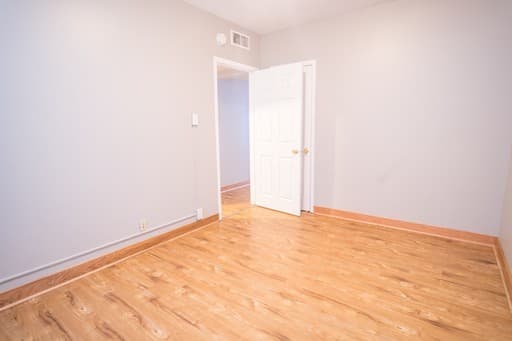 Racine Apartment: 1540 Park Ave.