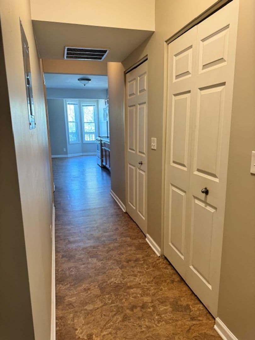 Kenosha Apartment: 1927 60th St.