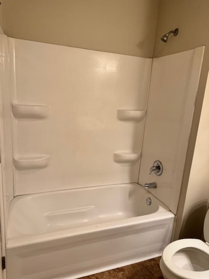 Kenosha Apartment: 1927 60th St.