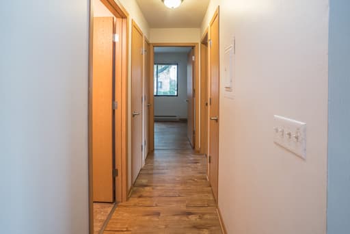 Racine Apartment: 1851 Roosevelt Ave.