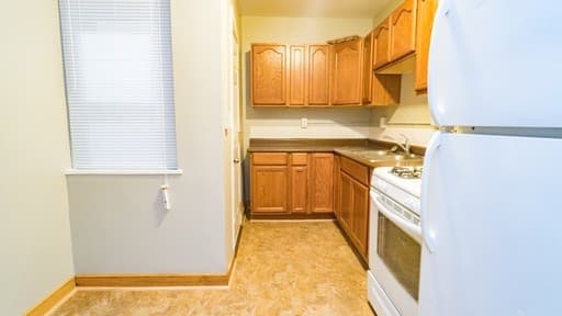 Racine Apartment: 1540 Park Ave.