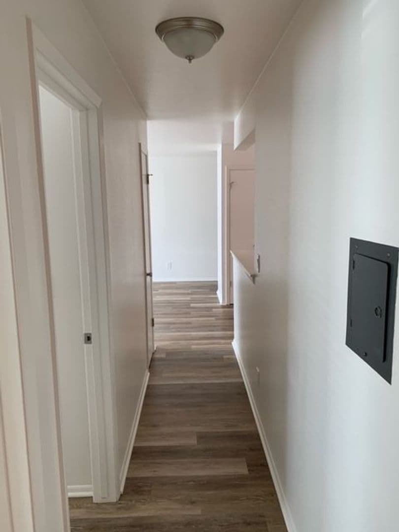 Racine Apartment: 2400 Northwestern Ave