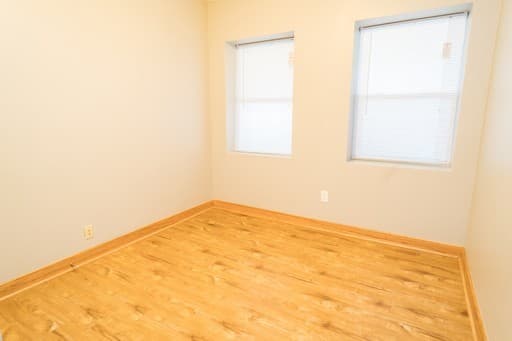 Racine Apartment: 1540 Park Ave.