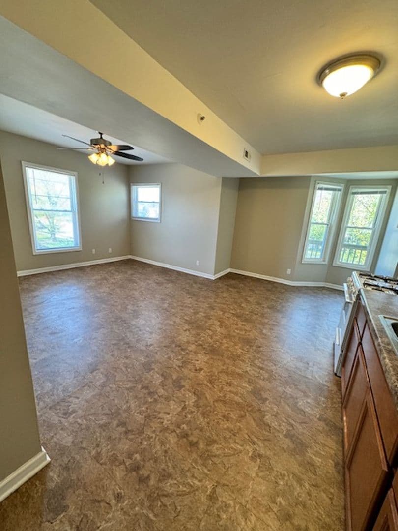 Kenosha Apartment: 1927 60th St.