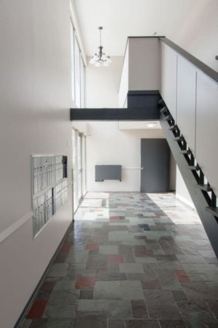 Racine Apartment: 2400 Northwestern Ave