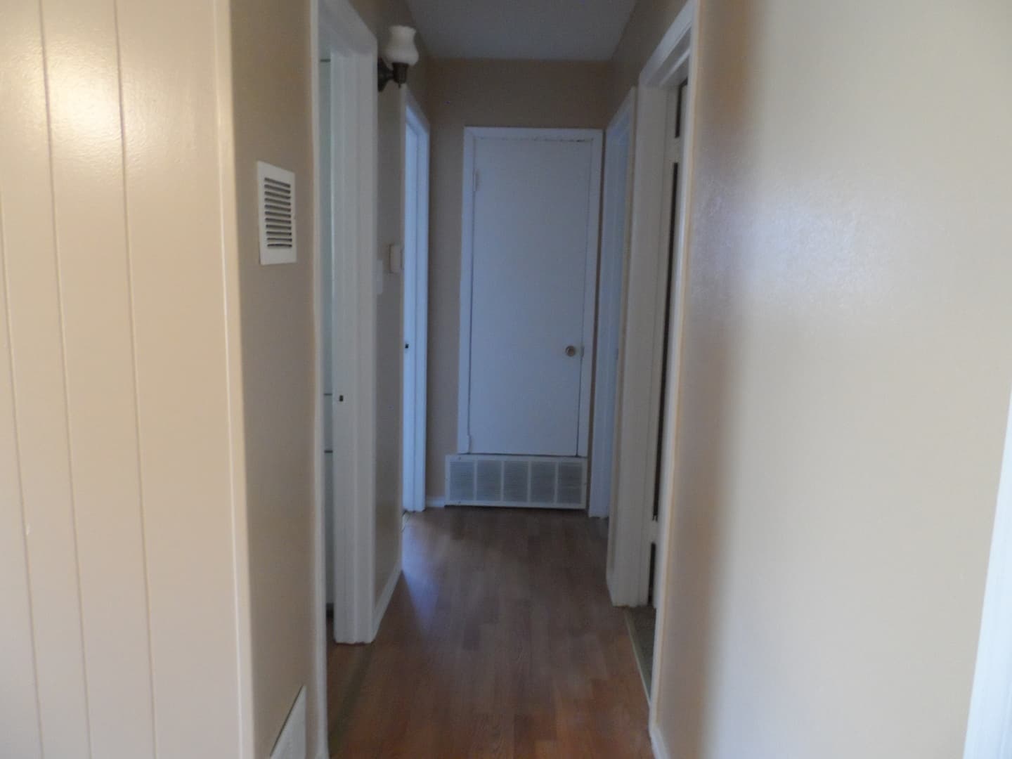 Burleson House: 808 SW Sunnybrook Dr