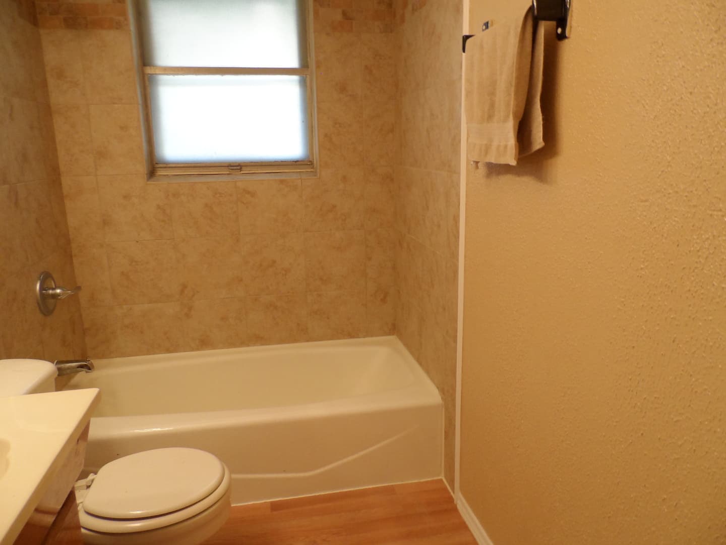 Burleson House: 808 SW Sunnybrook Dr