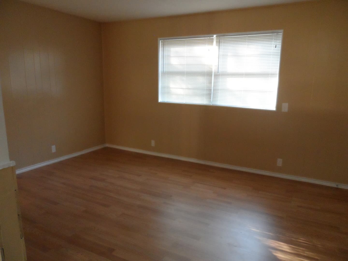 Burleson House: 808 SW Sunnybrook Dr