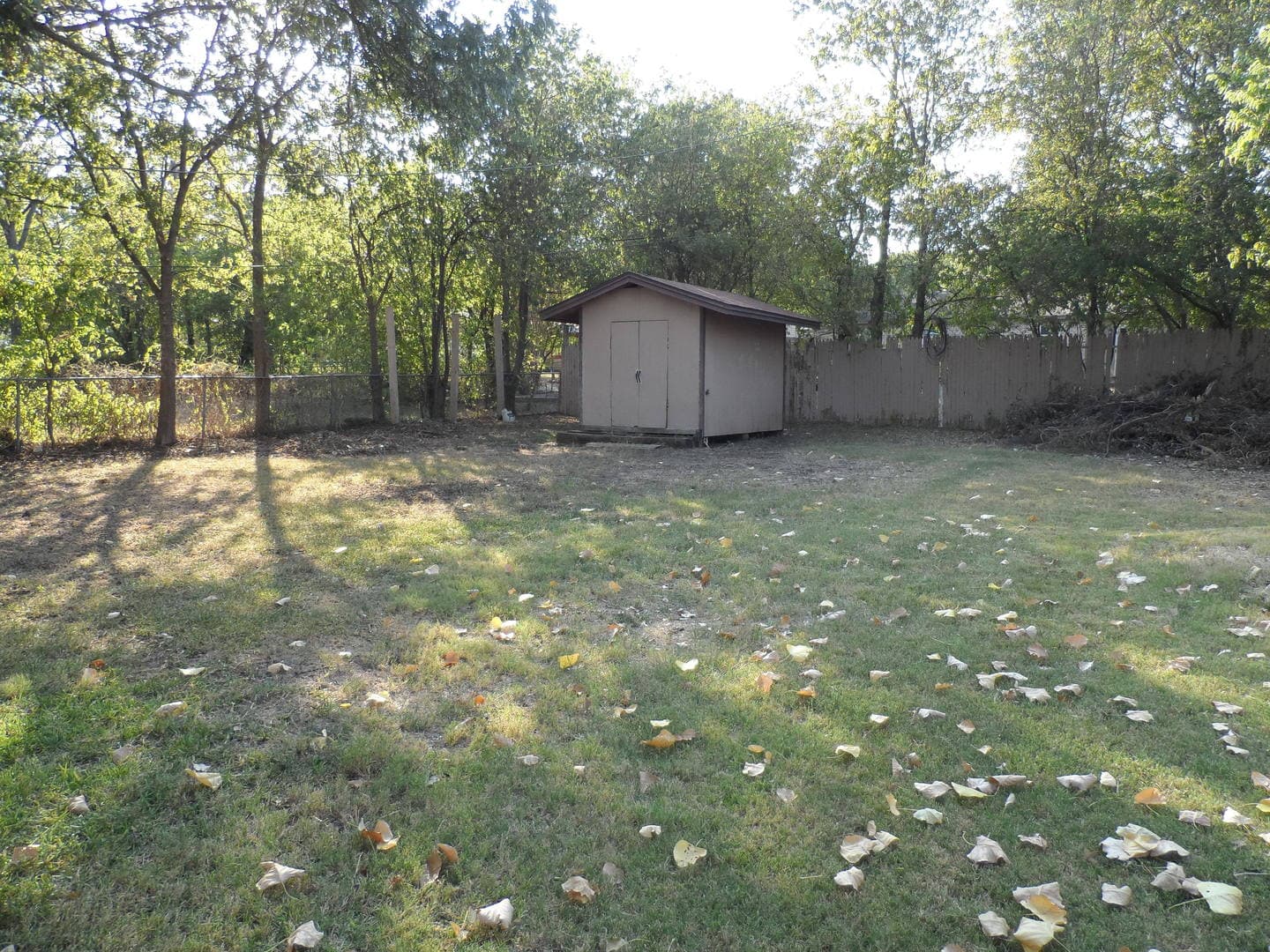 Burleson House: 808 SW Sunnybrook Dr
