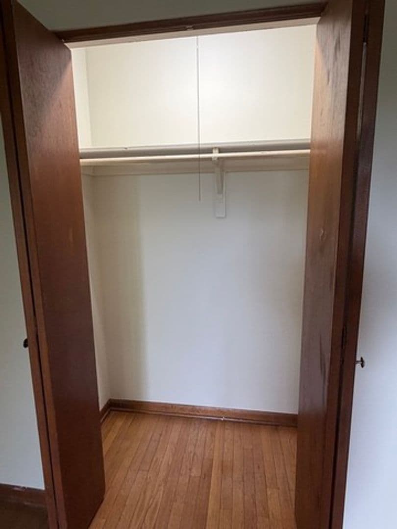 Libertyville Apartment: 820-880 N. Milwaukee Ave.