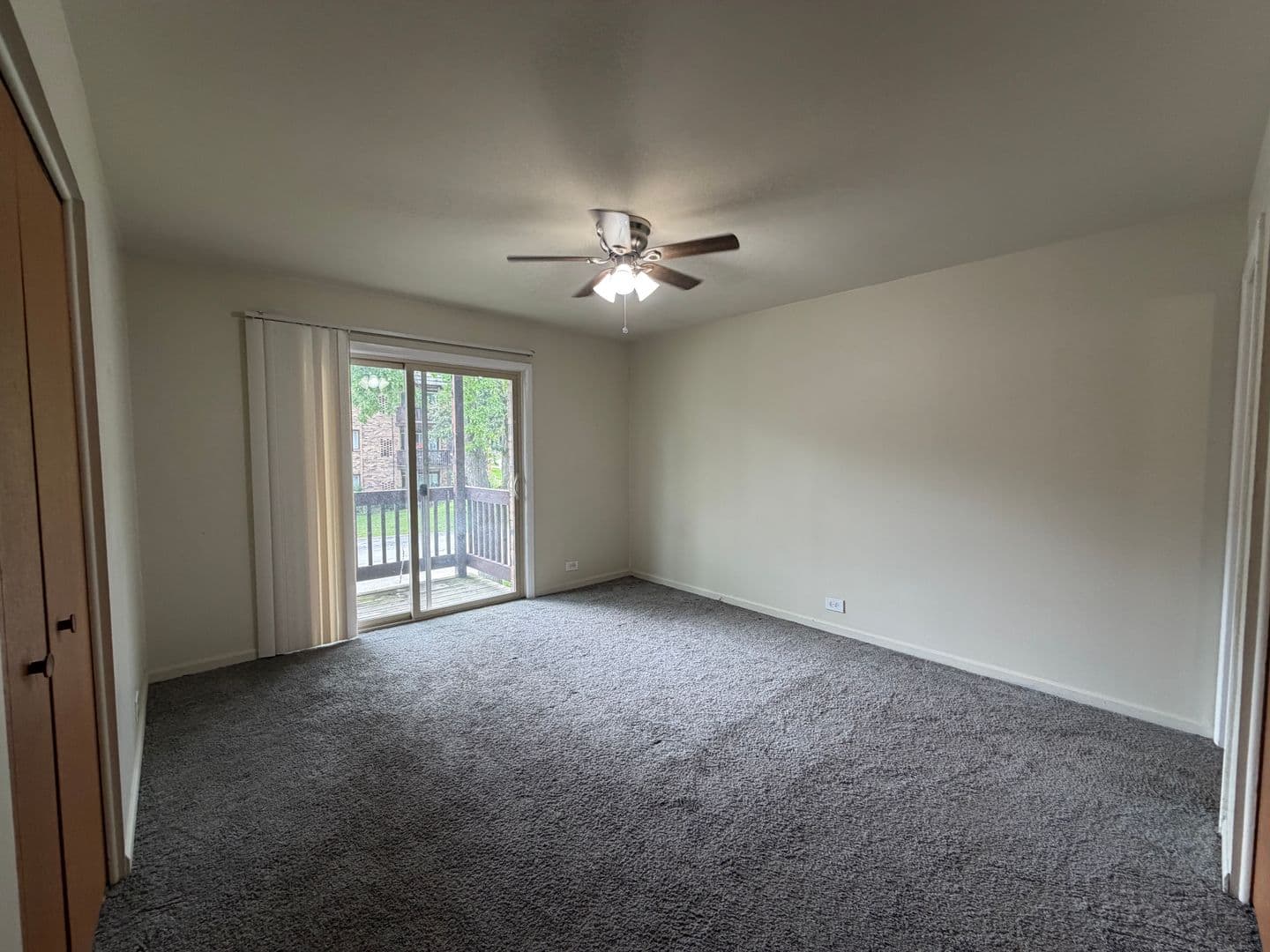 Lake Zurich Apartment: 241-245 W. Main St.