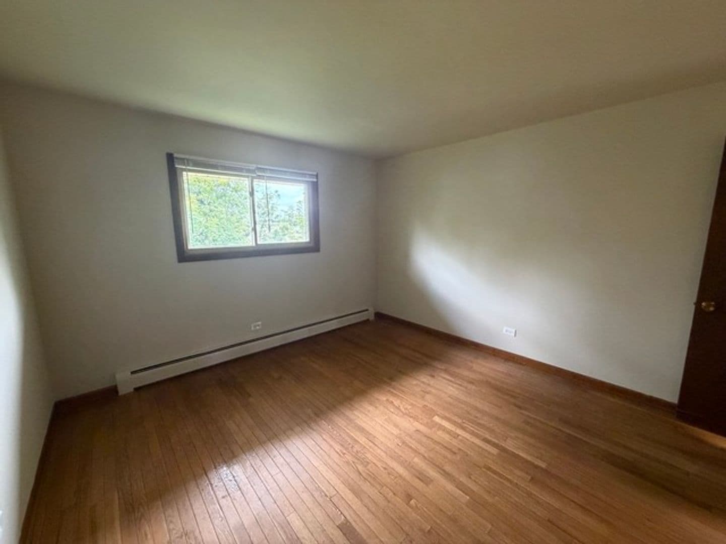Libertyville Apartment: 820-880 N. Milwaukee Ave.