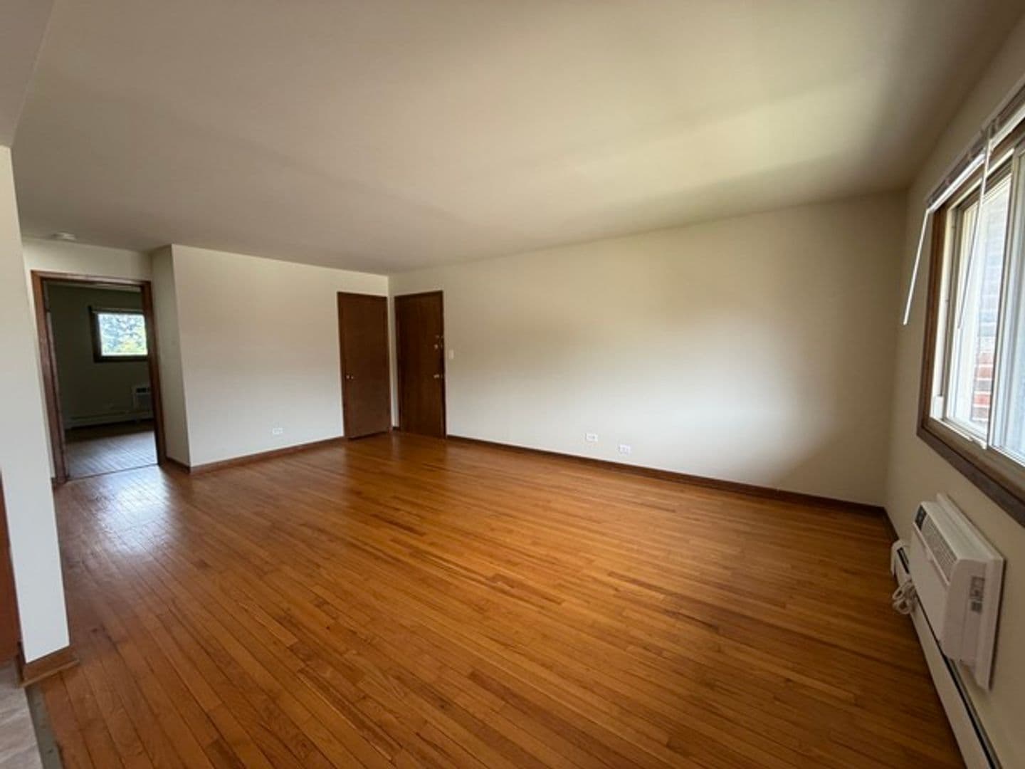 Libertyville Apartment: 820-880 N. Milwaukee Ave.