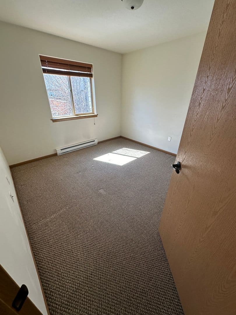 Butte Apartment: 2955 Teal Street