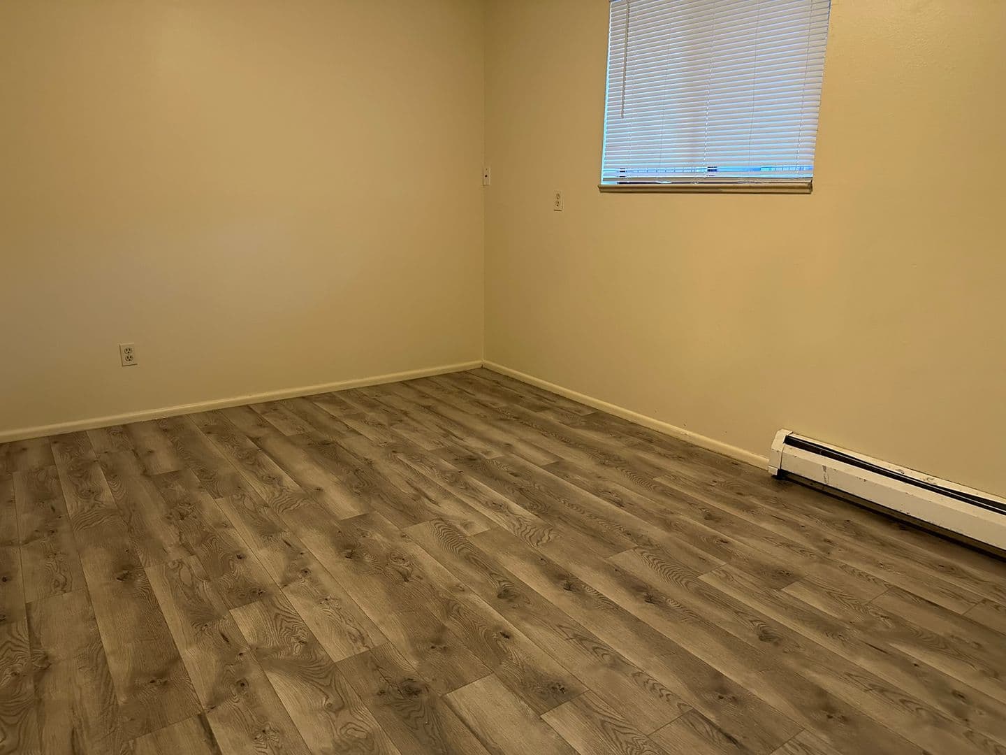 Casper Apartment: 941 E. 23rd Street
